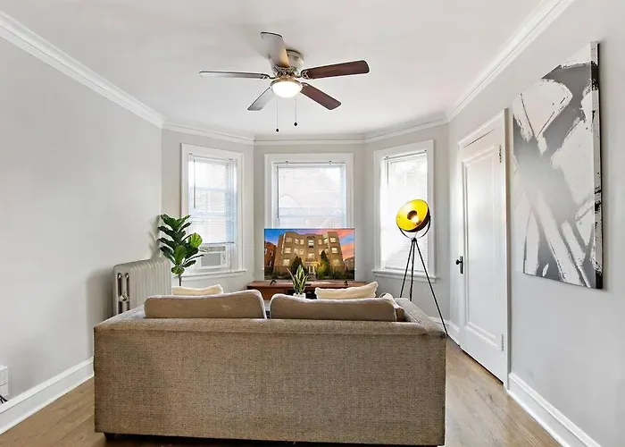 Apartment 1br Homey In Irving Park - Troy 2 *